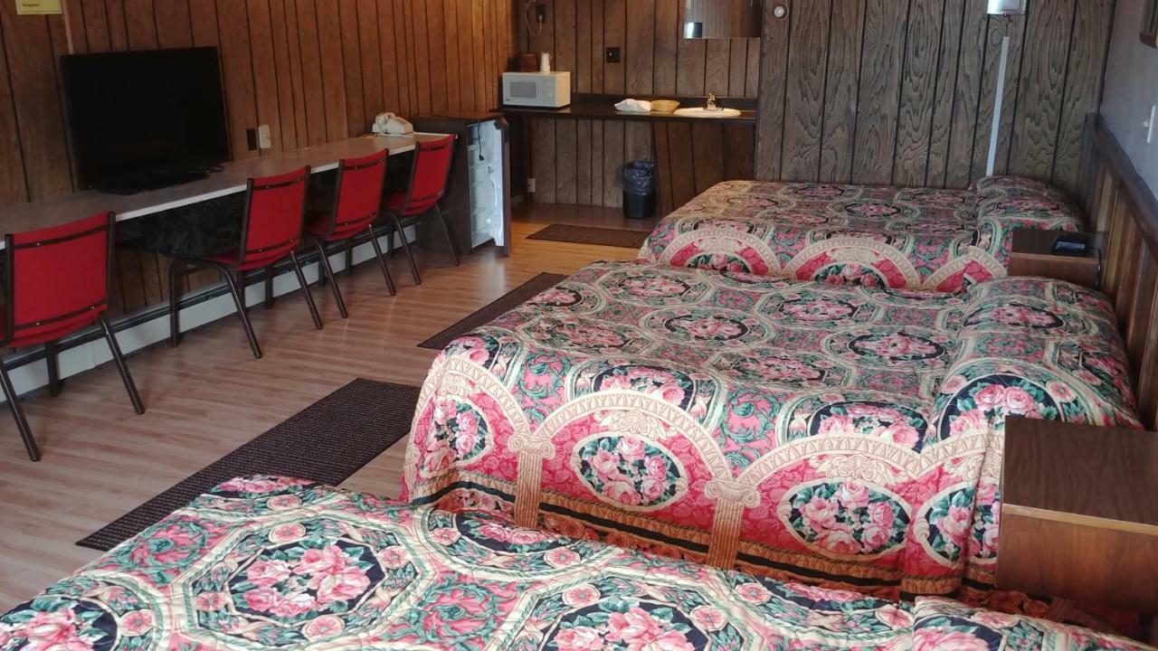 Falls Motel インターナショナルフォールズ エクステリア 写真